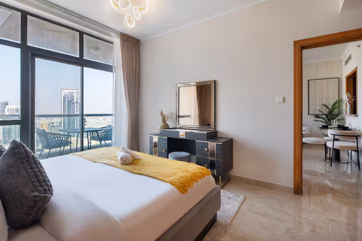 The Links East: The bedroom, the dressing table by the window