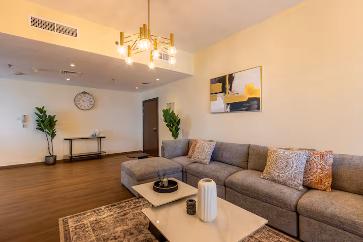 Sulafa Tower: The living room towards the window