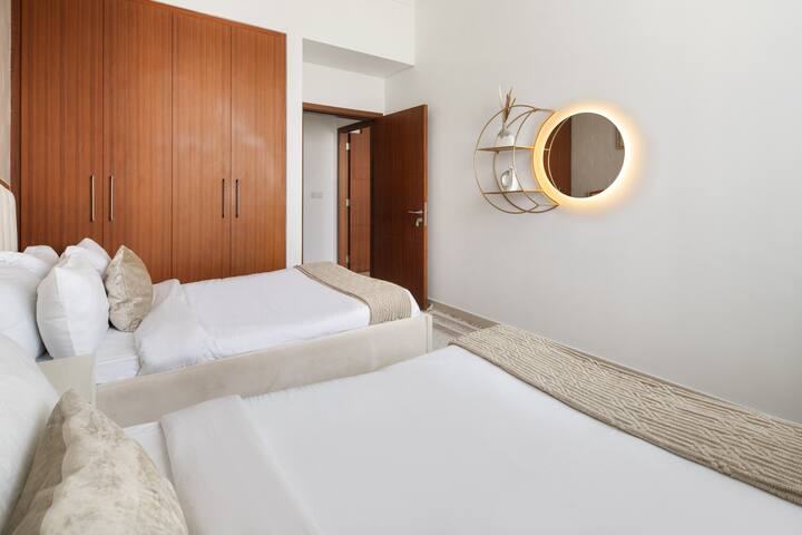 Vida Residences: Bedroom three, two beds